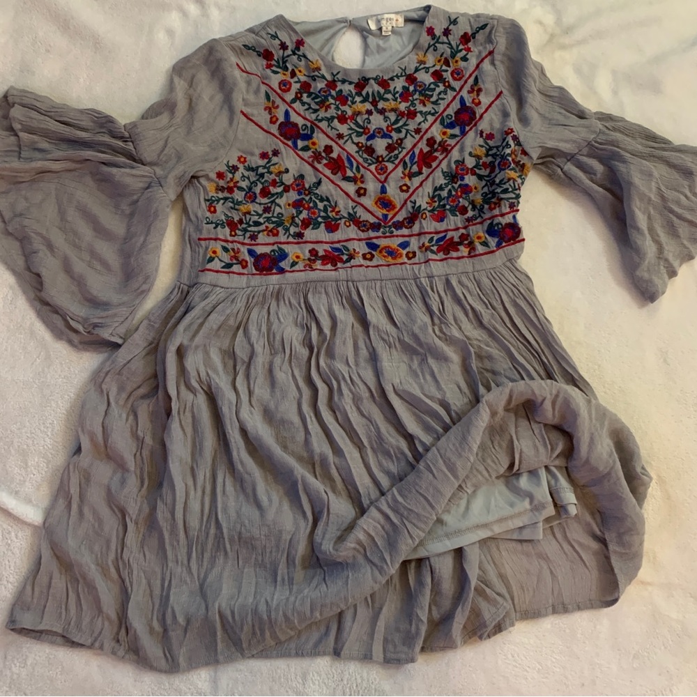 XL Umgee Women’s embroidered boho dress EUC